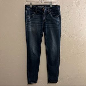 Womens American Eagle Super Low Jegging Aeo Denim Size: Short 6 Super Stretch